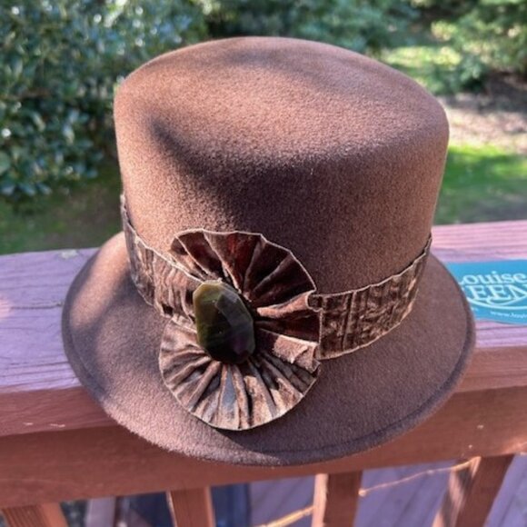 LOUISE GREEN Designer NWT Cloche Brown Wool Felt Velour HAT - Picture 4 of 9